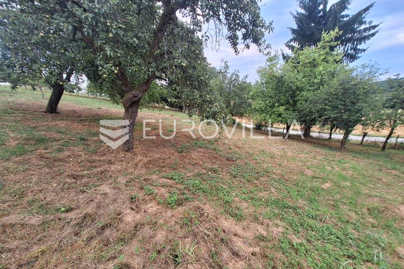 Duga Resa, Dvorjanci, dřevěný dům s hospodářskou budovou 100 m², klidná lokalita - 6