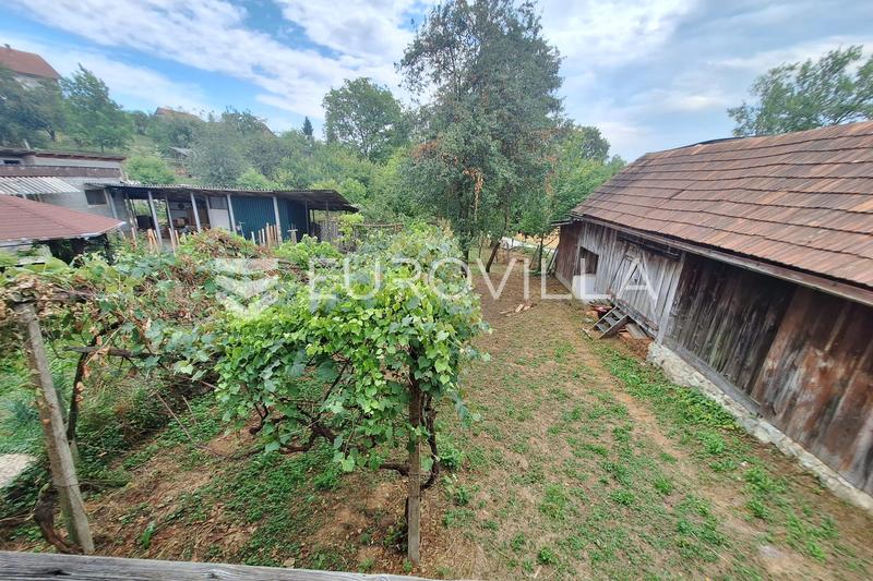 Duga Resa, Dvorjanci, dřevěný dům s hospodářskou budovou 100 m², klidná lokalita - 4