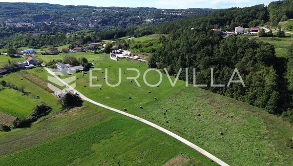 Pazin, Rijavac - terreno atrativo em localização tranquila