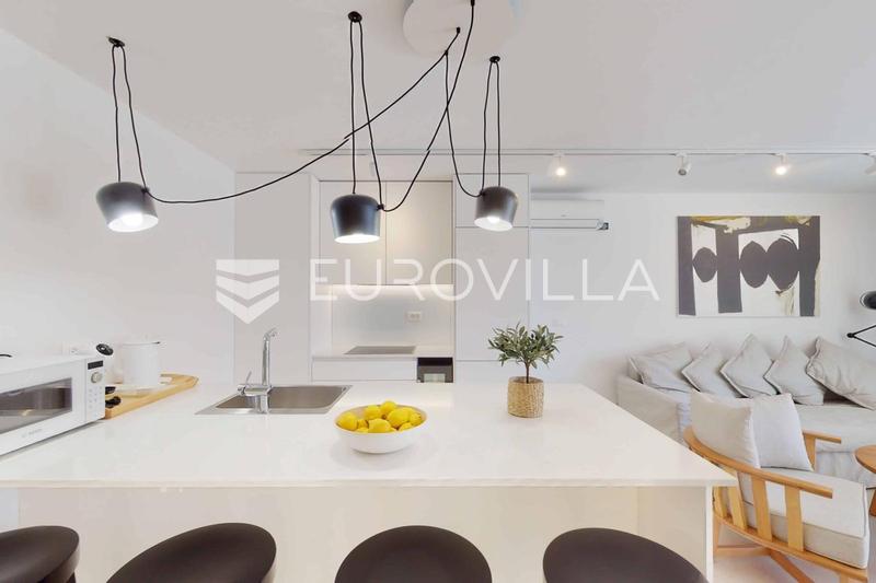 Vis, Komiža - Moderně zařízený dvoupokojový byt ve vynikající lokalitě - 2