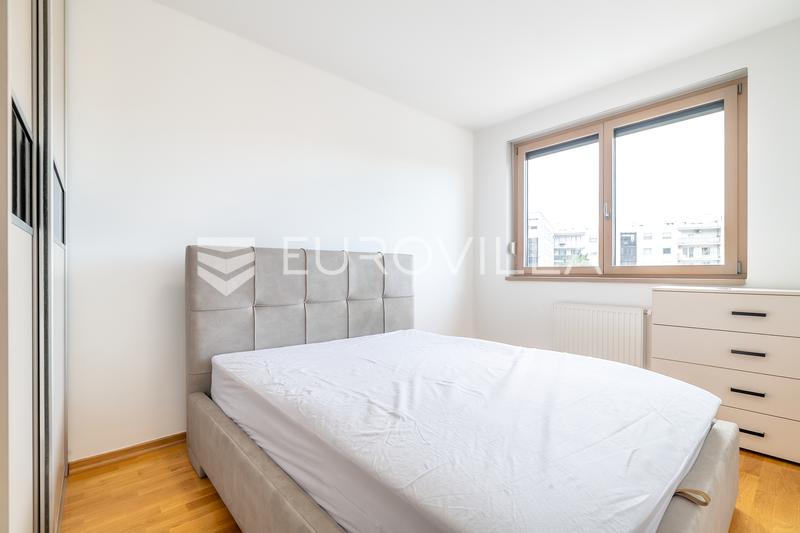 Laniste - Appartamento quadrilocale 80 m² con loggia e 2 posti auto esterni - 4