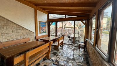 Istrie, Umag, zavedená taverna o rozloze 120 m² s venkovní terasou 130 m²
