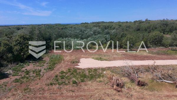 Ístria, Brtonigla - Terreno edificável com 605 m², ideal para uma villa de luxo com piscina.