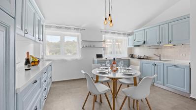 Istria, Pula, long-term rental, two bedrooms, swimming pool, parking
