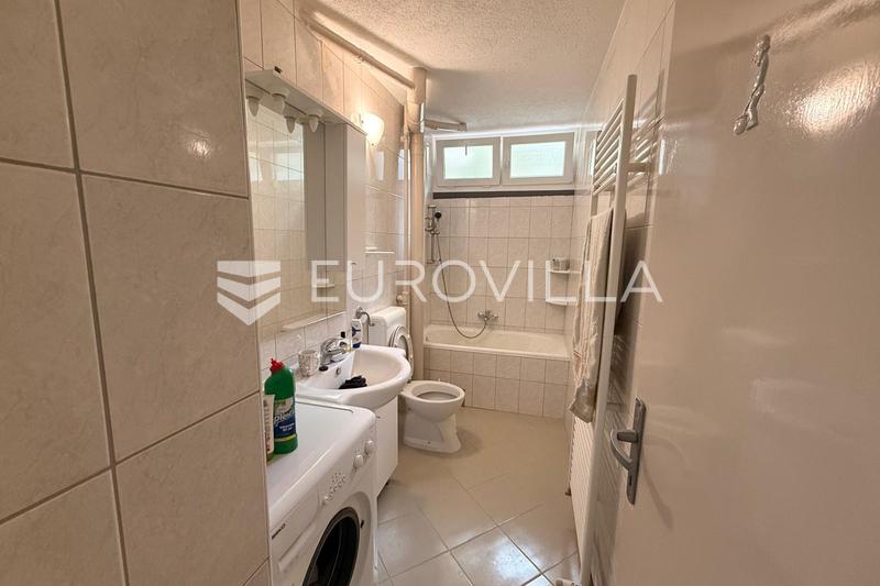Vinkovci, funkcionalan i odmah useljiv stan 64 m² - 11