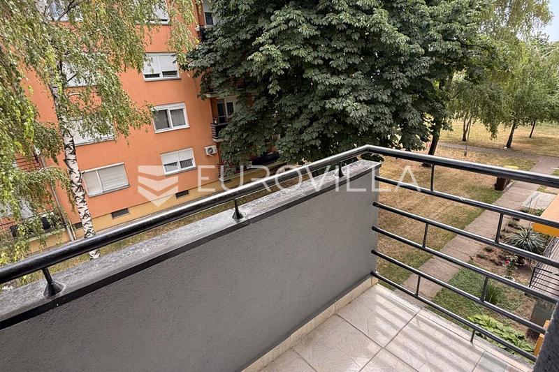 Vinkovci, funkcionalan i odmah useljiv stan 64 m² - 9