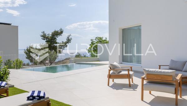 Podstrana, luksuzna vila s privatnom wellness i fitness zonom te pogledom na more