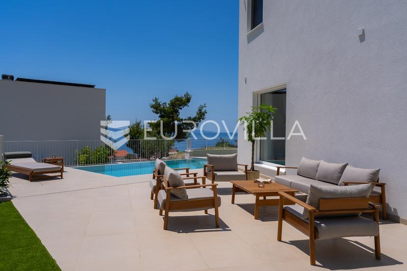 Podstrana, luksuzna vila s privatnom wellness i fitness zonom te pogledom na more - 31