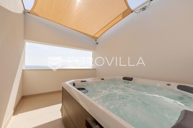 Podstrana, luksushuvila omalla wellness- ja kuntoilualueella ja merinäköalalla - 20