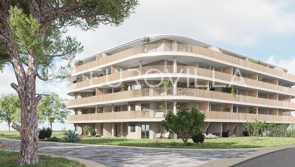 Istrie, Umag, appartement exclusif de deux chambres au rez-de-chaussée avec grand jardin, S-001