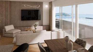 Meje, Split, espaçoso apartamento de três quartos com terraço e vista para o mar.