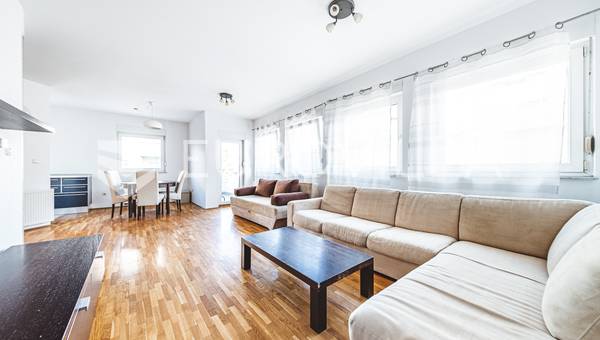 Zagreb, Kajzerica, çekici iki odalı daire 65 m² otopark