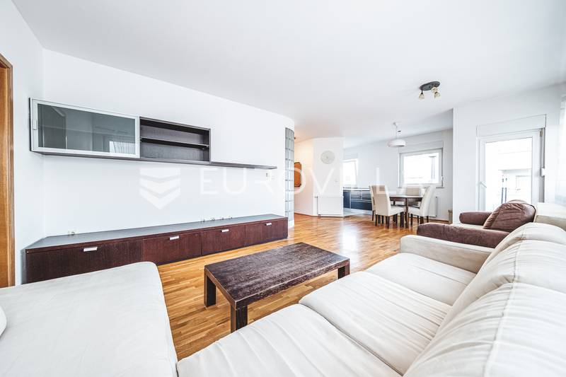 Zagreb, Kajzerica, attraktiv enrumslägenhet 65 m² garage - 2
