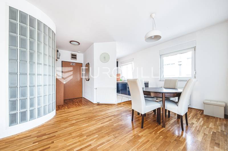 Zagreb, Kajzerica, attraktiv enrumslägenhet 65 m² garage - 5