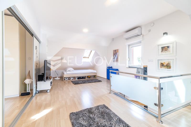 Zagreb, Trešnjevka, smukt hus på 190 m² - 8
