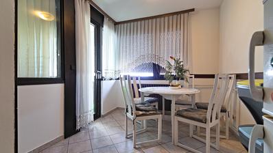 Osijek, Sjenjak, dvosoban stan 60 m² s loggiom i mogućnošću proširenja