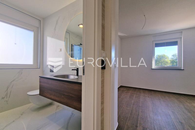 Istra, Fažana, Premium dvoetažni penthouse stan, Pogled more, Novogradnja 2026. - 15