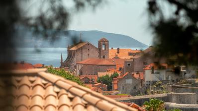 Dubrovnik, Boninovo - Tágas négyszobás lakás kiváló helyen, Pile közelében