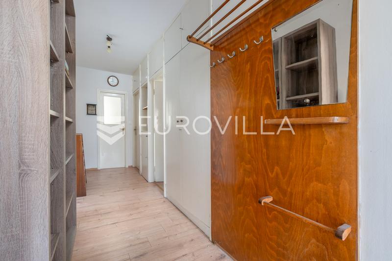 Dubrovnik, Boninovo - Spacious Four-Bedroom Apartment in a Prime Location Near Pile - 13