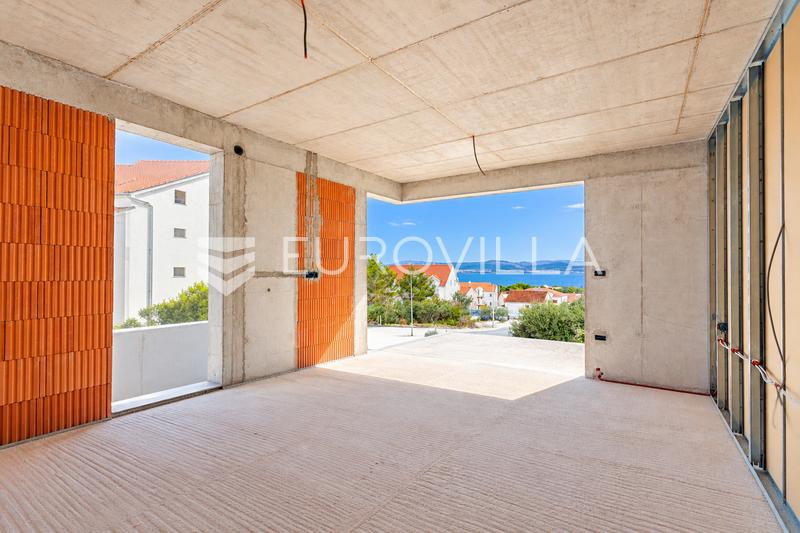 Brač, Supetar, two, bedroom apartment on the first floor with sea view - 1