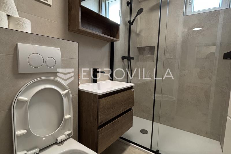 Pula, Stoja, modern and completely renovated apartment with balcony - 11