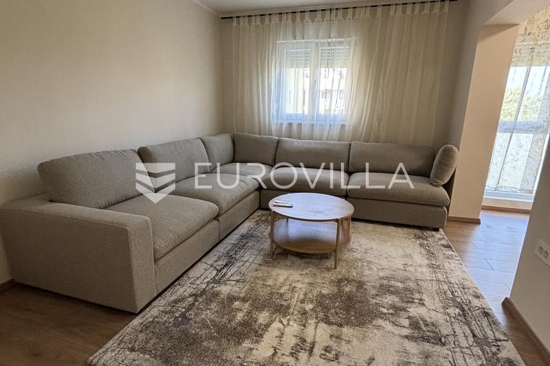 Pula, Stoja, modern and completely renovated apartment with balcony - 1