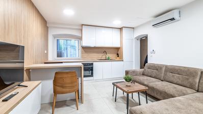 Záhřeb, Dordiceva, nově zrekonstruovaný jednopokojový byt v centru, 30 m²