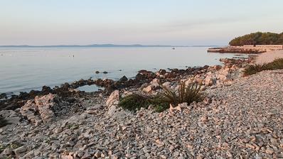 Vir, Pedinka 663 m² building plot 50 m from the sea.
