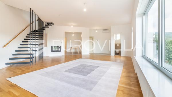 Zagreb, Gračani, NOVOGRADNJA, dvoetažan peterosoban stan 228,66 m² s vrtom