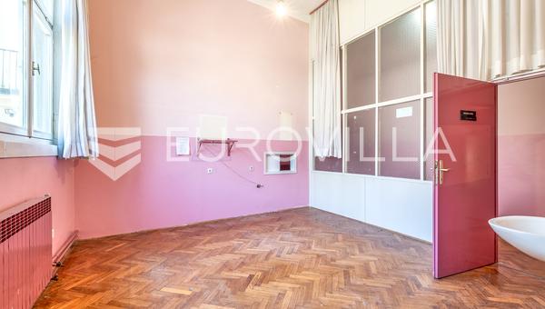 Zagreb, Donji Grad, poslovni prostor 57 m² u prizemlju dvorišne zgrade