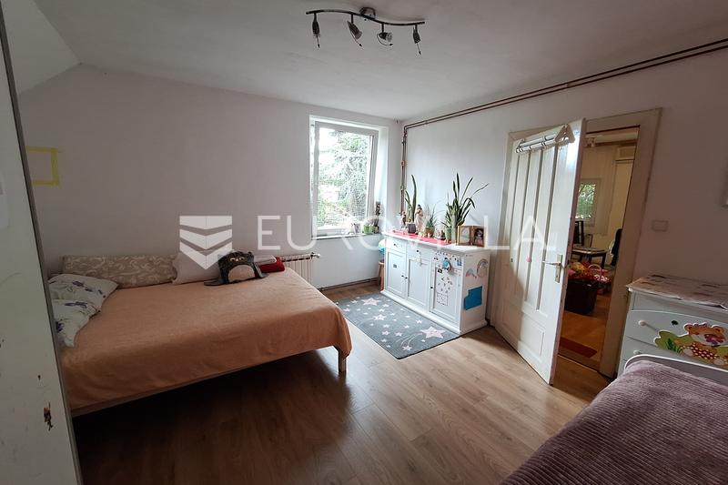 Zagreb, Ravnice, komforan četverosoban dvoetažan stan, 92 m² - 10