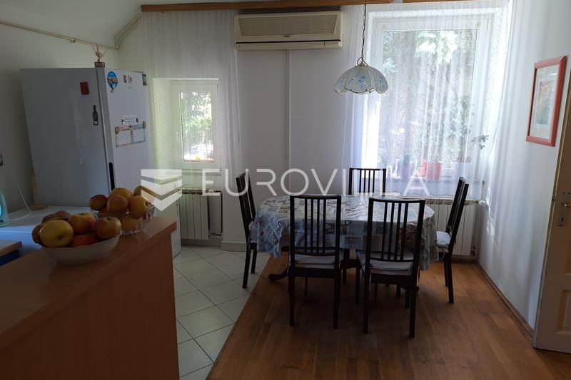 Zagreb, Ravnice, komforan četverosoban dvoetažan stan, 92 m² - 3