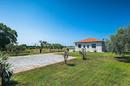 Istria, Sisan, Omakotitalo uima-altaalla suurella maisemoidulla puutarhalla - 3