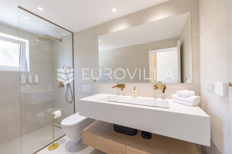 Podstrana, luxe villa met panoramisch uitzicht op zee - 16