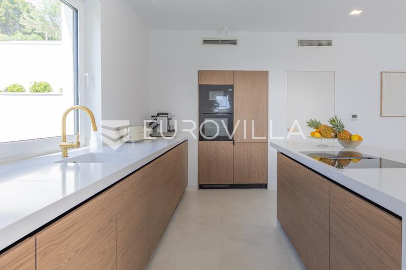 Podstrana, luxe villa met panoramisch uitzicht op zee - 7