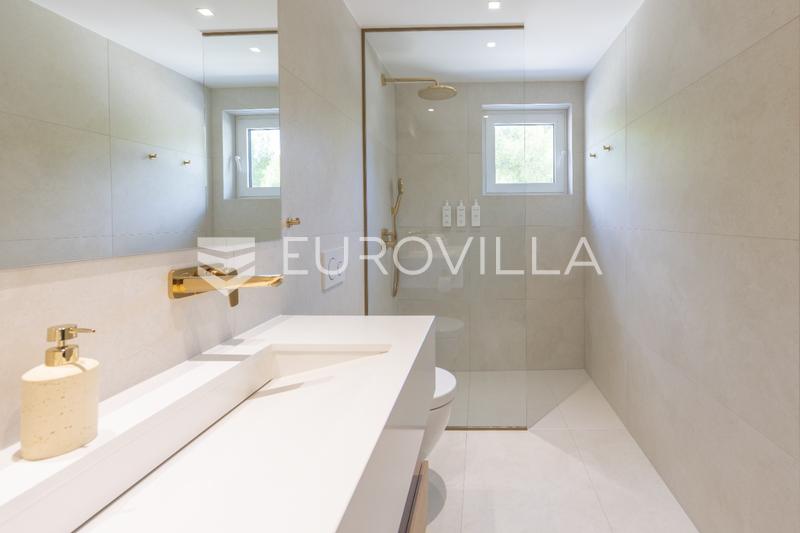 Podstrana, luxe villa met panoramisch uitzicht op zee - 13