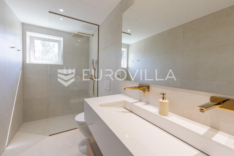 Podstrana, luxe villa met panoramisch uitzicht op zee - 10