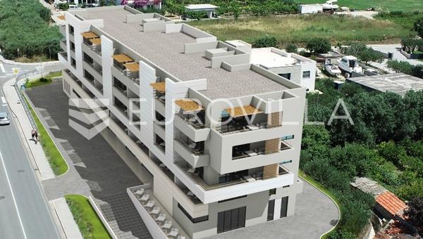 Trogir, novogradnja stan od 89,3 m² četvrti kat s pogledom na more