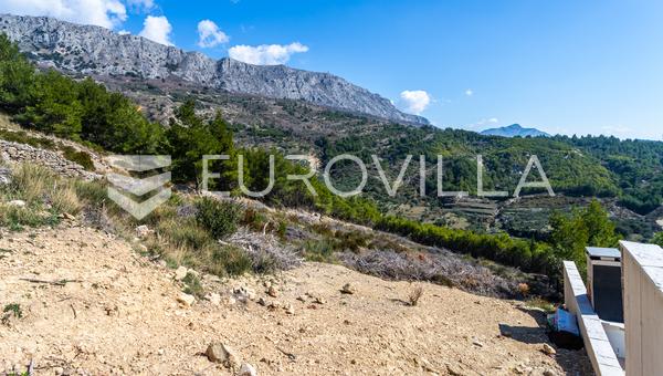 Dugi Rat, građevinsko zemljište s pogledom na more
