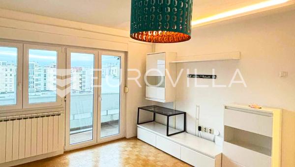 Osijek, Centro de la ciudad - Apartamento de un dormitorio en venta en el corazón de la ciudad, 34,46 m² con logia