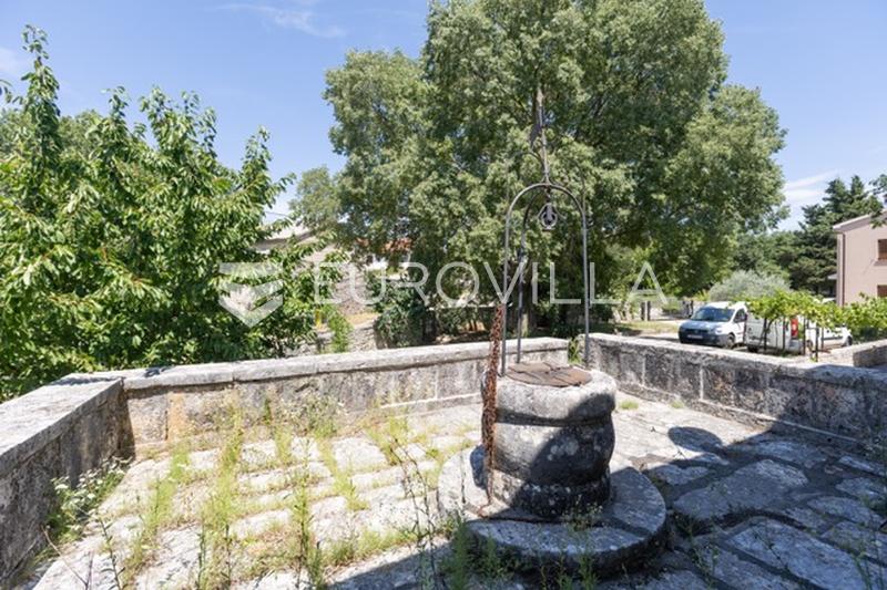 Isztria, Smoljanci, Svetvinčenat, Autentikus kőház medencével és kerttel - 36