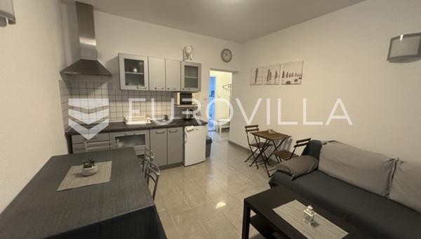 Istria, Medulin, encantador apartamento de dos dormitorios con dos terrazas y piscina de uso común.