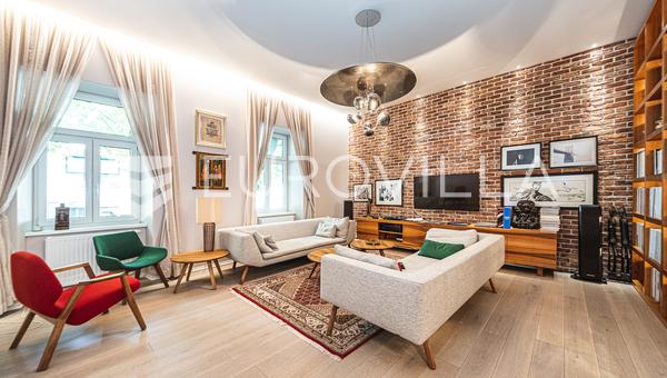 Zagreb, Lower Town Donji Grad, Deželićeva Street - an elegant three-bedroom apartment