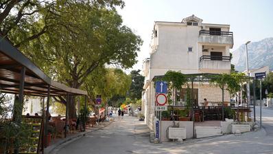 Gradac, Hotell-Pensionat precis vid havet