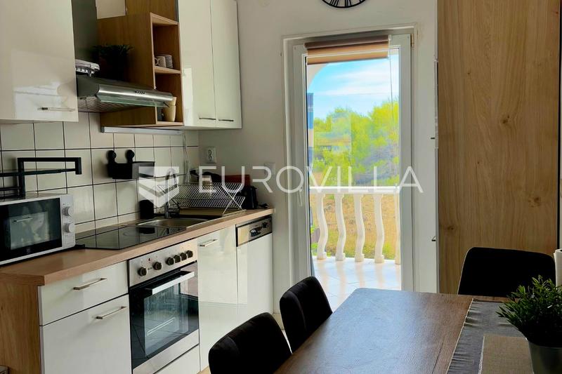 Driekamerappartement van 102 m² met zeezicht op het eiland Vir - 11