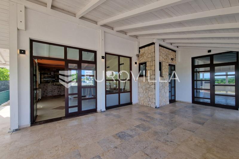 Rovinj, okolica, ekskluzivna kuća s restoranom, stanom i sobama - 18