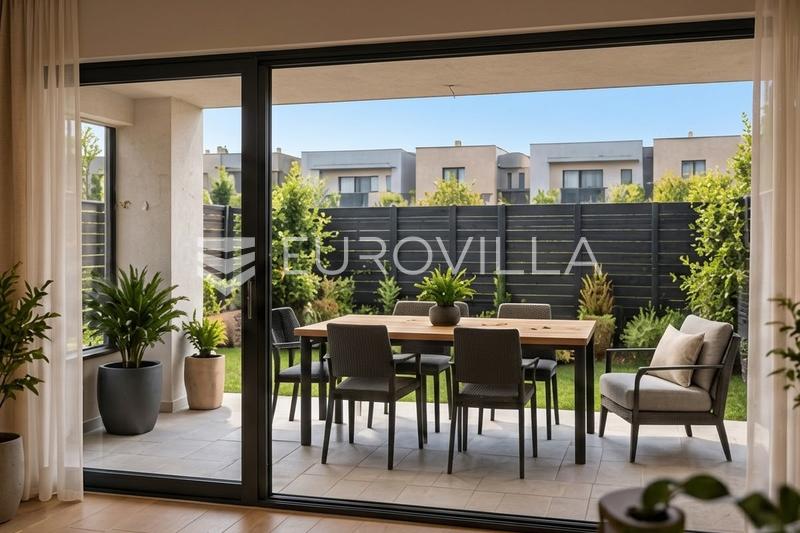 Osijek, Tvrdavica - casa de luxo com garagem, quintal e três quartos - 4