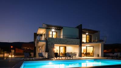 Sibenik, luxe villa met zwembad en basketbalveld