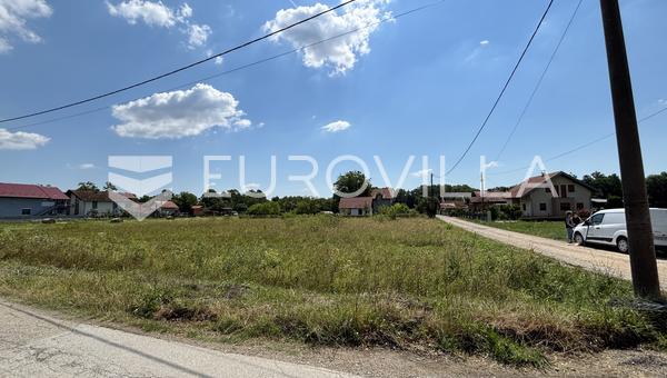 Velika Gorica, Novo Cice, Byggegrund 689 m²