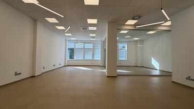 Zagreb, Sigecica, kommersiell yta 135 m² på 1:a våningen i en kommersiell byggnad